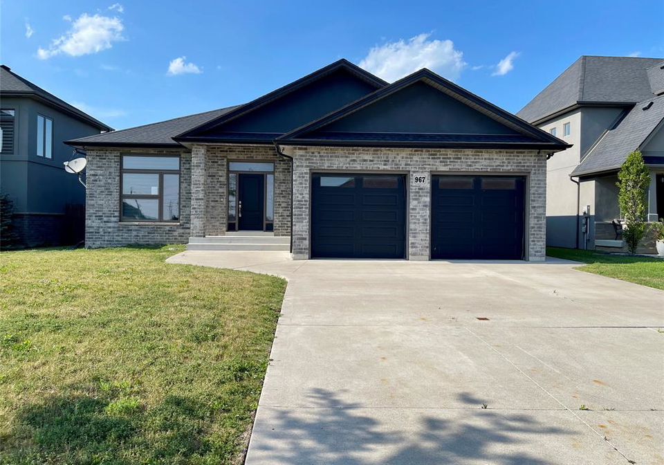 967-westwood-drive-lakeshore-ontario-26016013