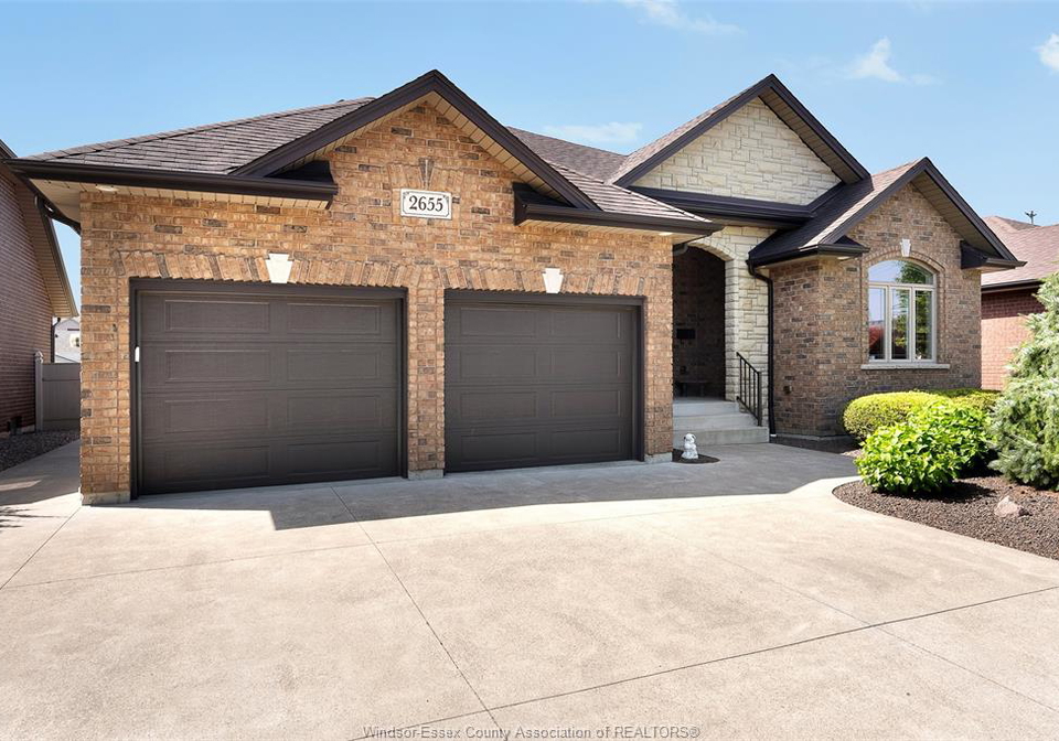 2655-skinner-street-lasalle-ontario-26016022