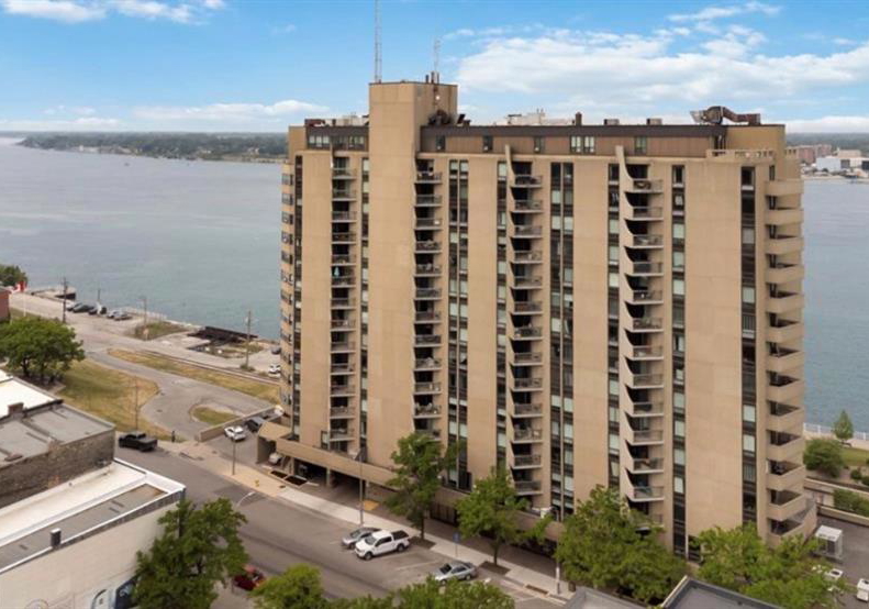 155-front-street-sarnia-ontario-26016024