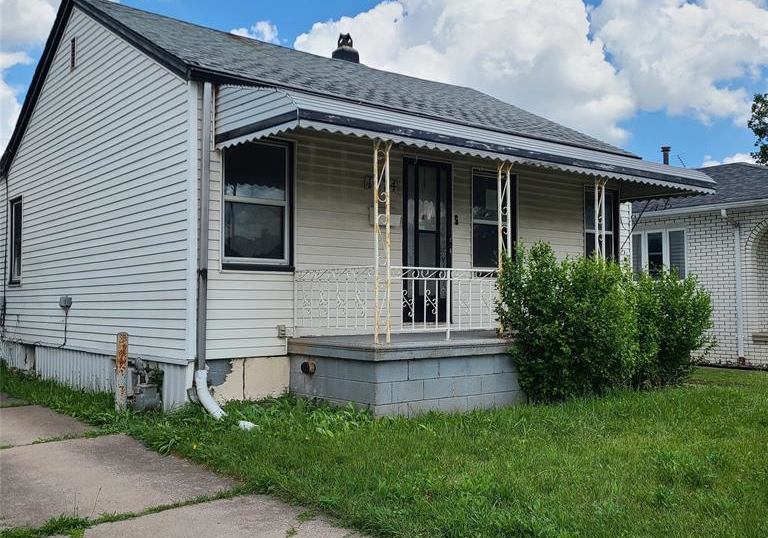1674-parent-avenue-windsor-ontario-26016026