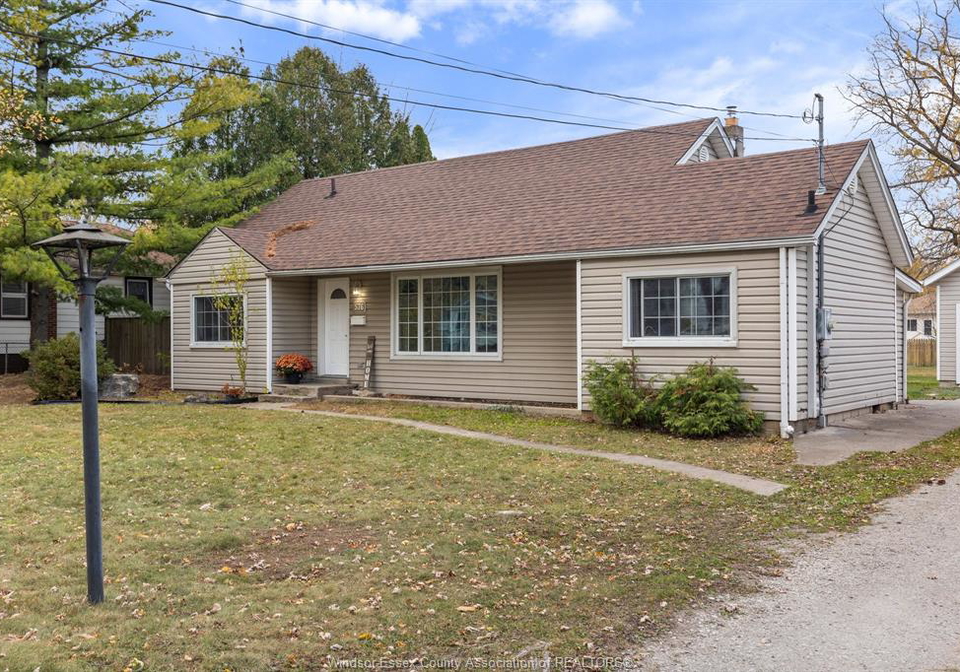 576-ducharme-windsor-ontario-26016027