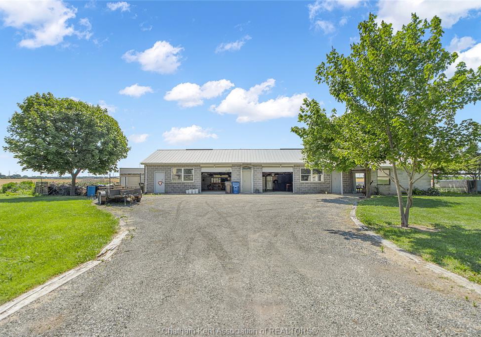 83108320-seventh-line-chatham-ontario-26016035