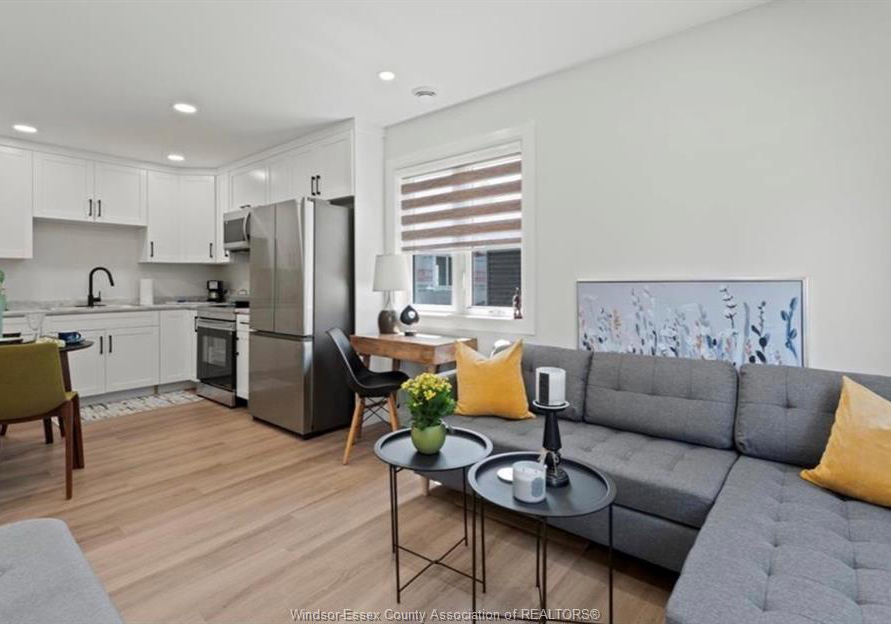 1837-meldrum-windsor-ontario-26016052