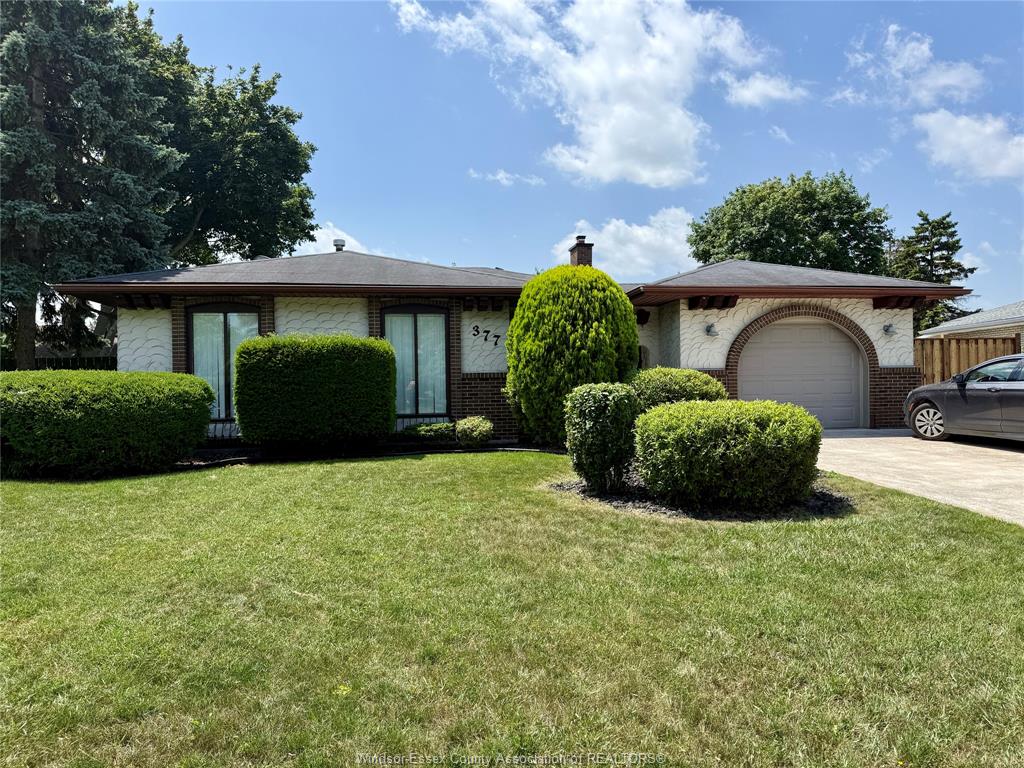 377-fairway-st-clair-beach-ontario-26016063