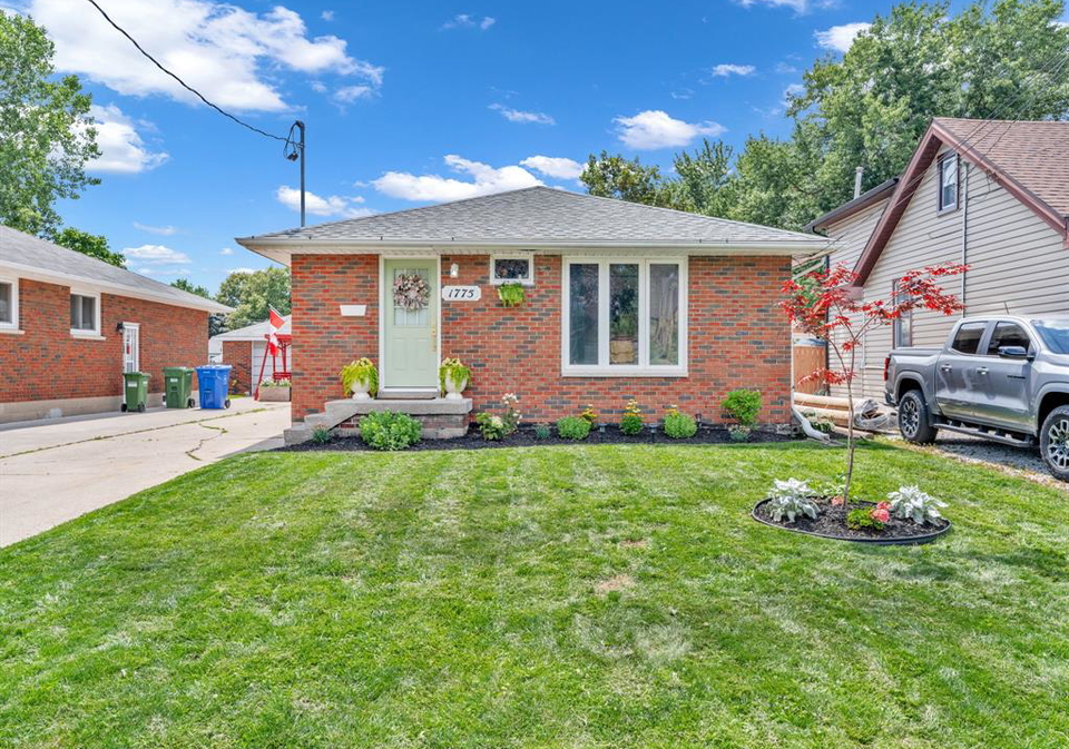 1775-balfour-windsor-ontario-26016079