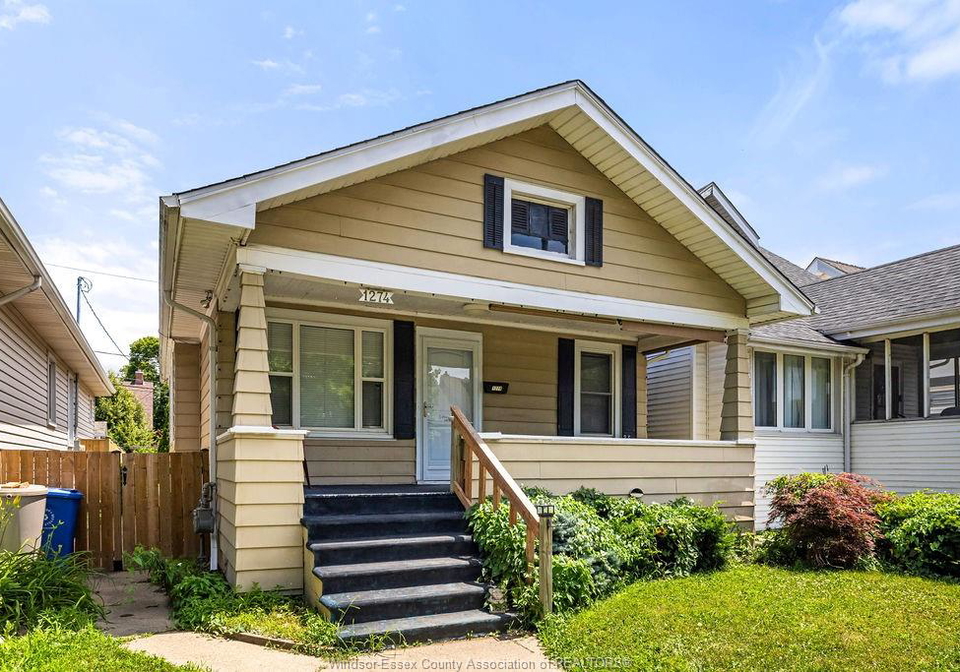 1274-windermere-windsor-ontario-26016086