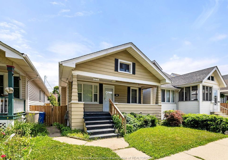 1274-windermere-windsor-ontario-26016086
