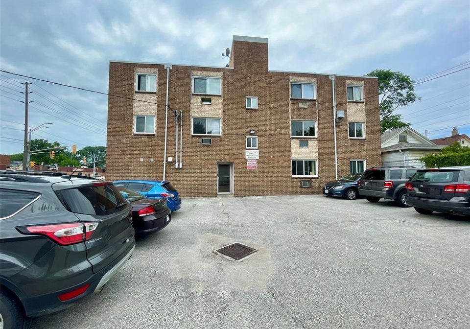 892-campbell-avenue-windsor-ontario-26016089