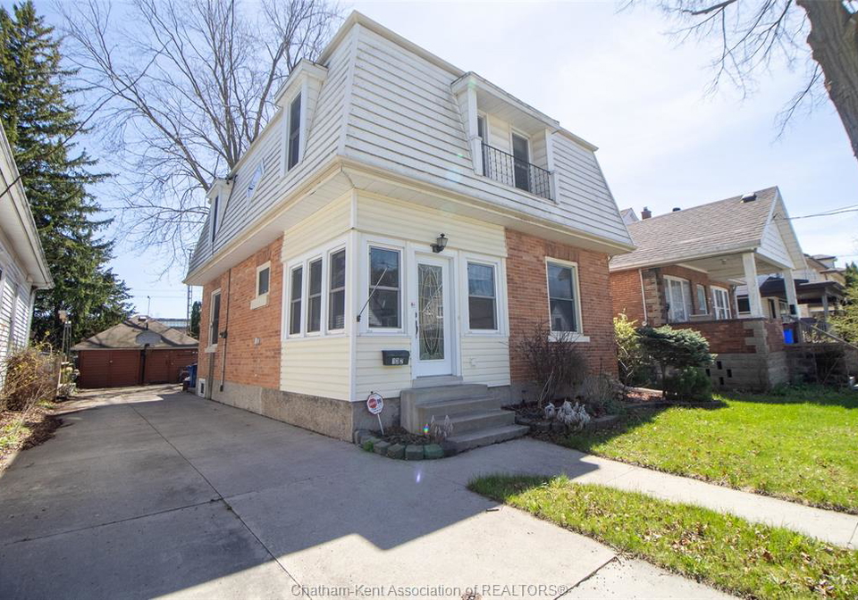 132-patteson-avenue-chatham-ontario-26016103