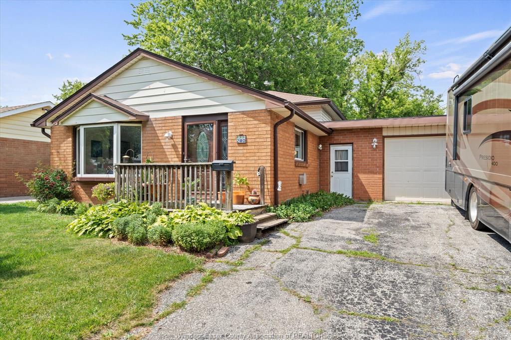 280-pickering-amherstburg-ontario-26016120