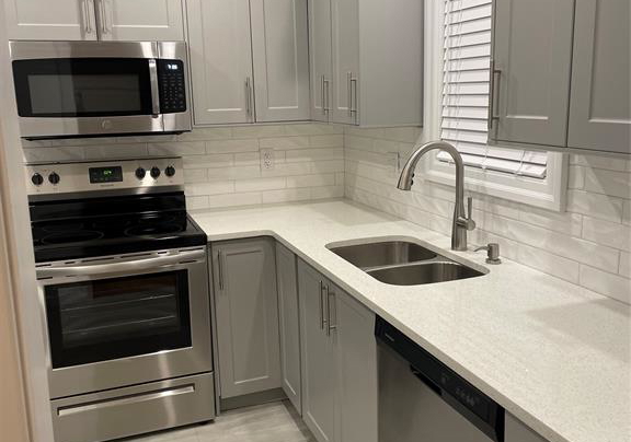 14961498-giles-boulevard-east-windsor-ontario-26016154