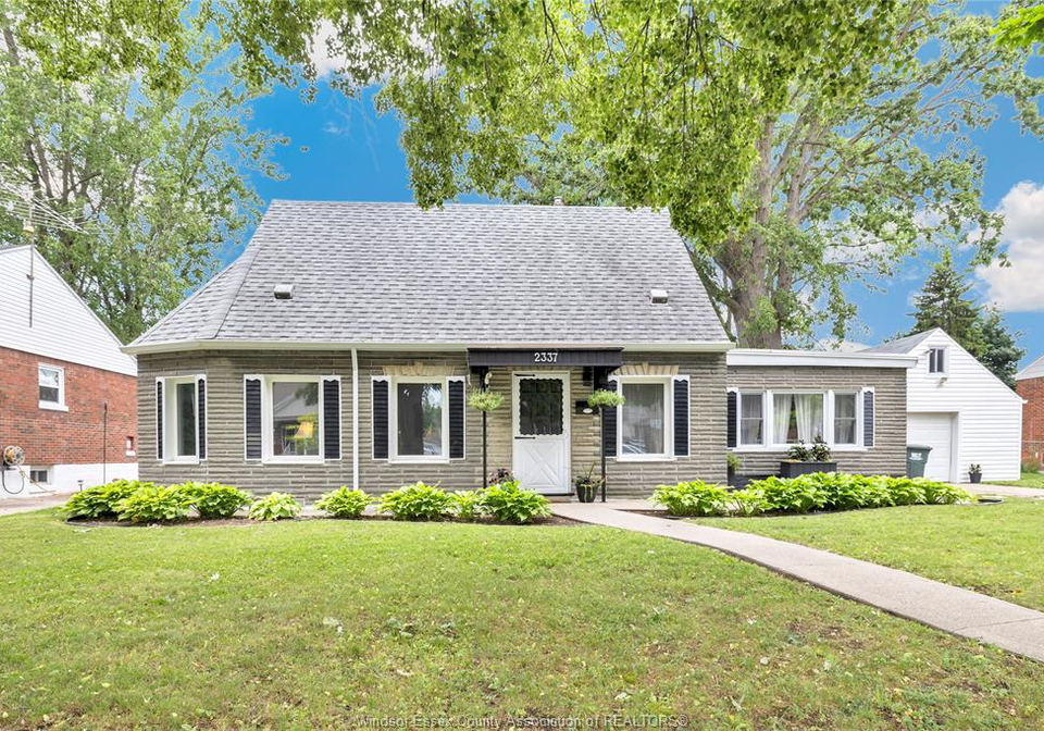 2337-parkwood-avenue-windsor-ontario-26016156