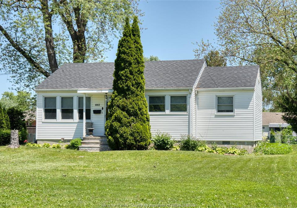 4062-roseland-drive-east-windsor-ontario-26016169