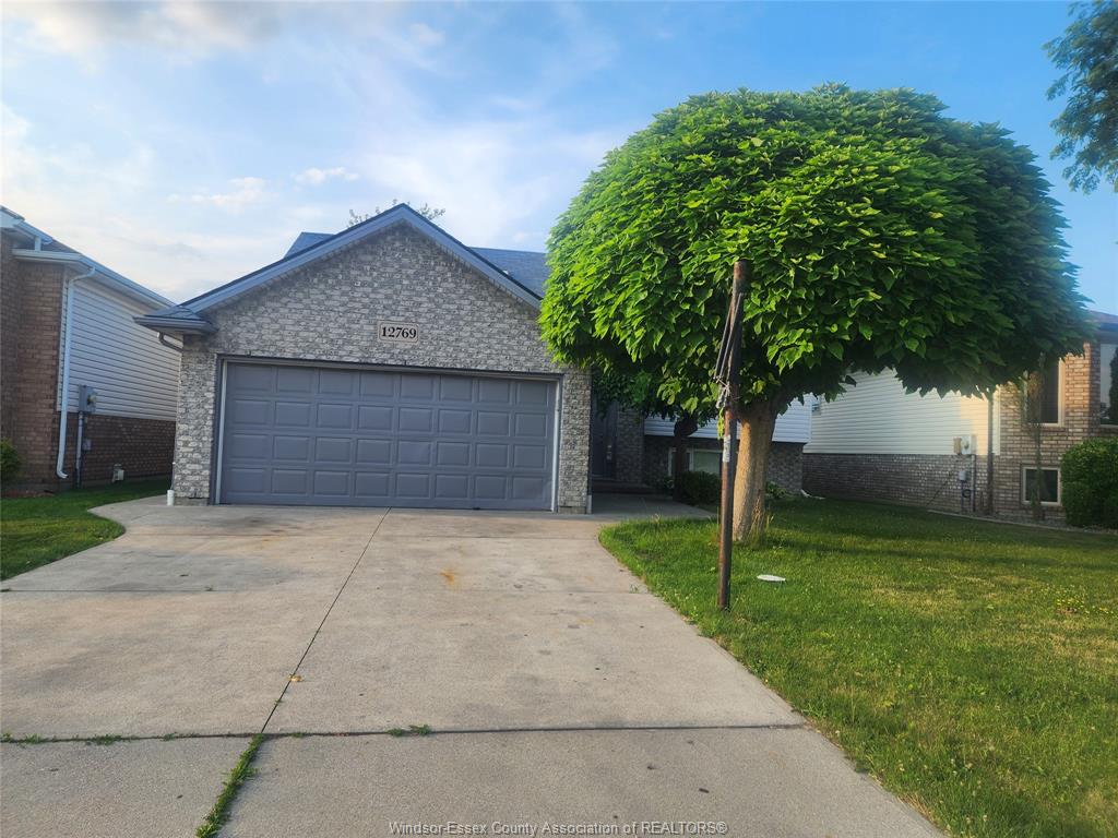 12769-lemire-street-tecumseh-ontario-26016170