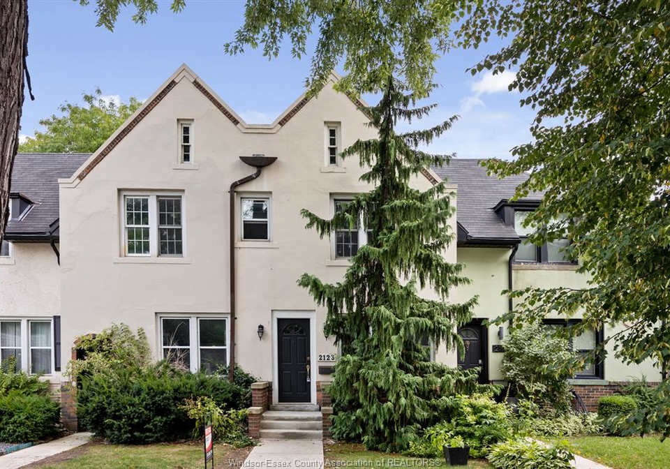 2123-ontario-street-windsor-ontario-26016172