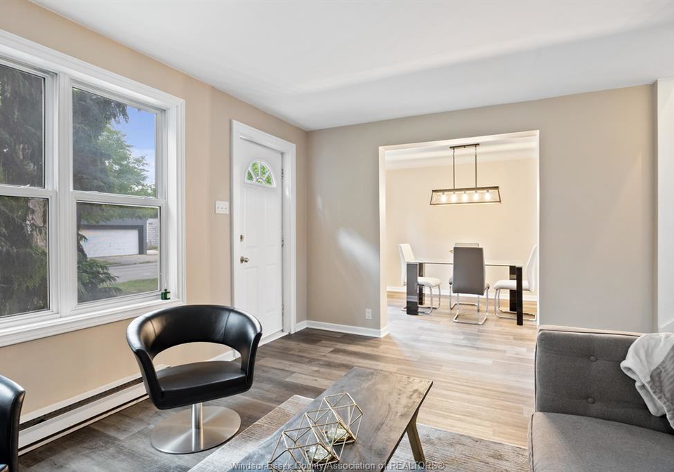 2123-ontario-street-windsor-ontario-26016172