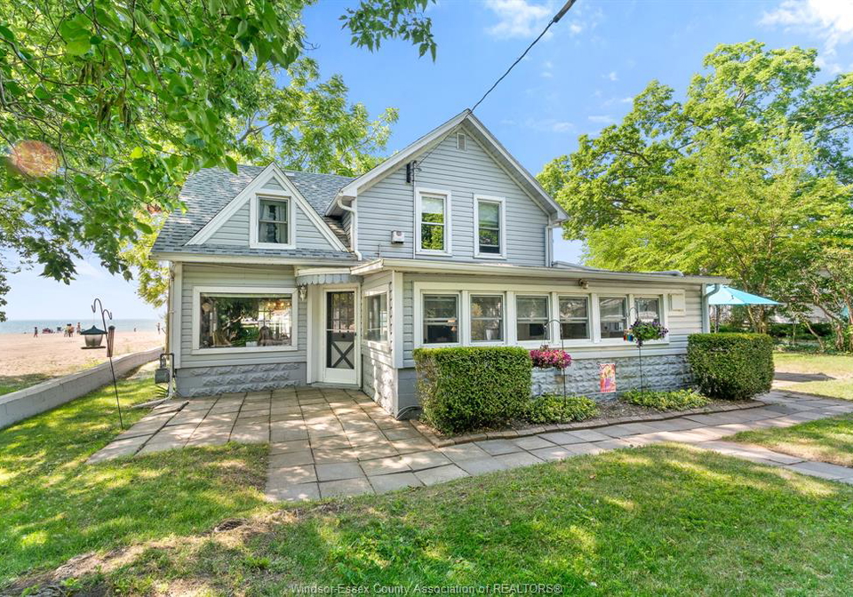1031-heritage-road-kingsville-ontario-26016183