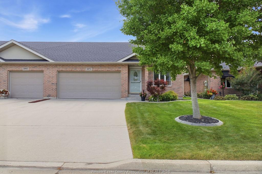 1973-venetian-avenue-windsor-ontario-26016227