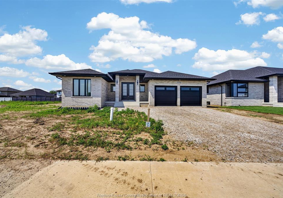 1924-sannita-kingsville-ontario-26016264