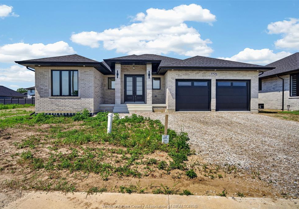 1924-sannita-kingsville-ontario-26016264