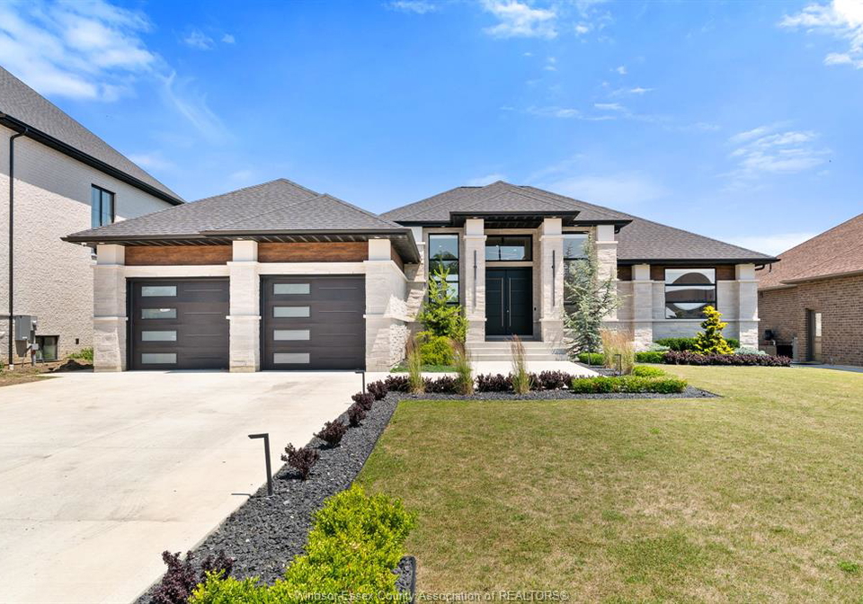 155-grandview-avenue-kingsville-ontario-26016274