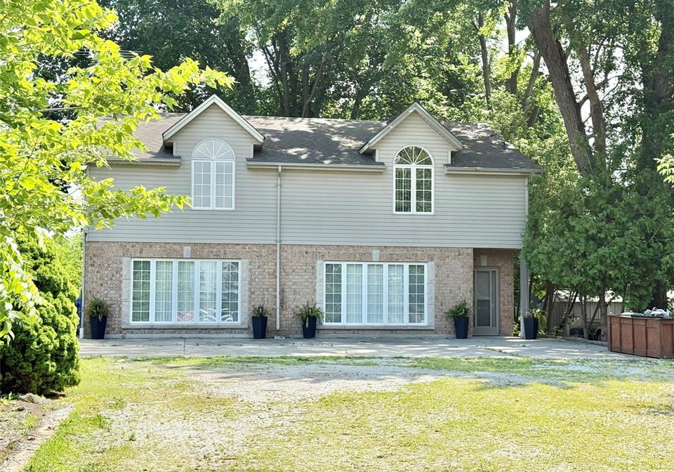 695-front-road-north-amherstburg-ontario-26016294