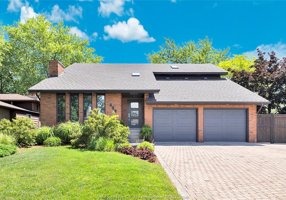 490-shawn-tecumseh-ontario-26016303