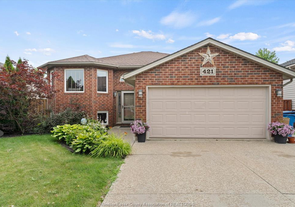421-mclellan-amherstburg-ontario-26016304