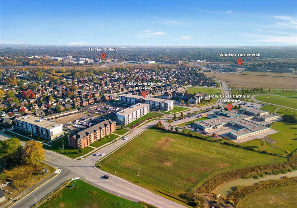 2550-sandwich-west-parkway-lasalle-ontario-26016306
