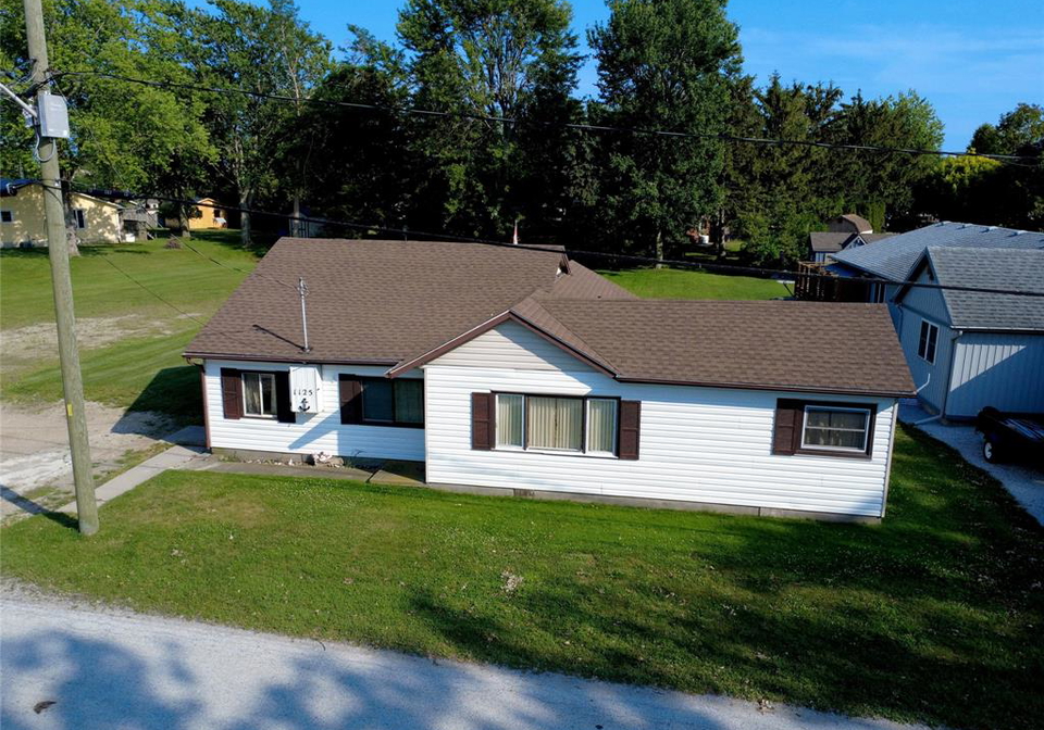 1125-kerr-avenue-erieau-ontario-26016317