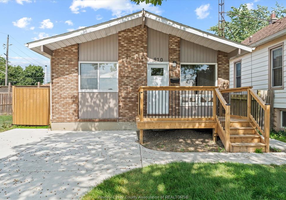 910-st-luke-windsor-ontario-26016319
