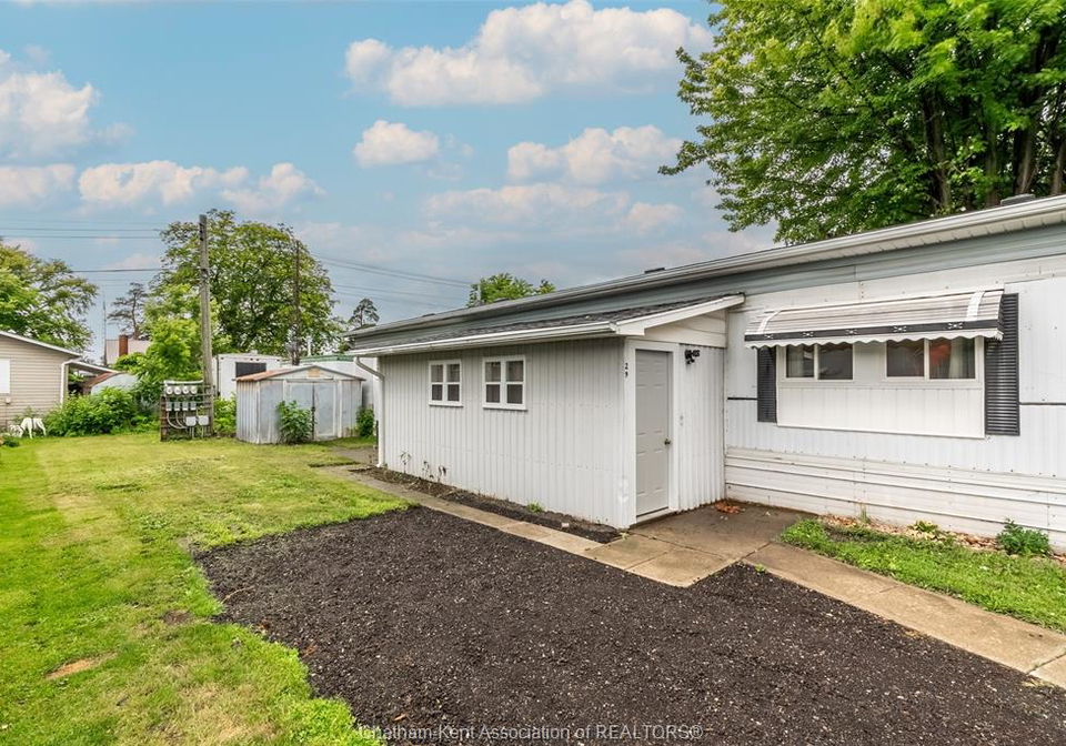 9480-longwoods-road-chatham-ontario-26016331