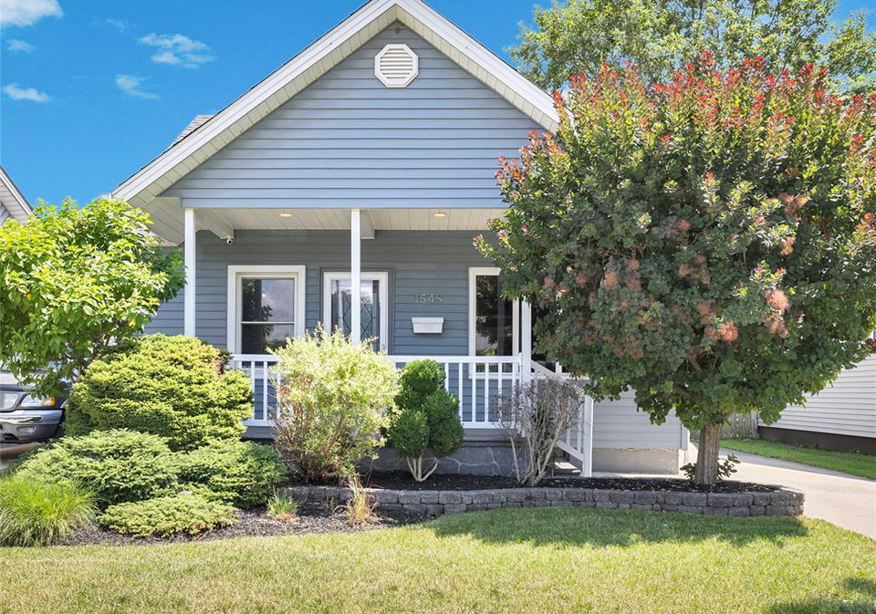 1548-aubin-road-windsor-ontario-26016340