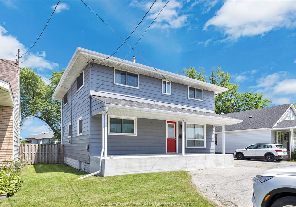 1554-lesperance-tecumseh-ontario-26016349