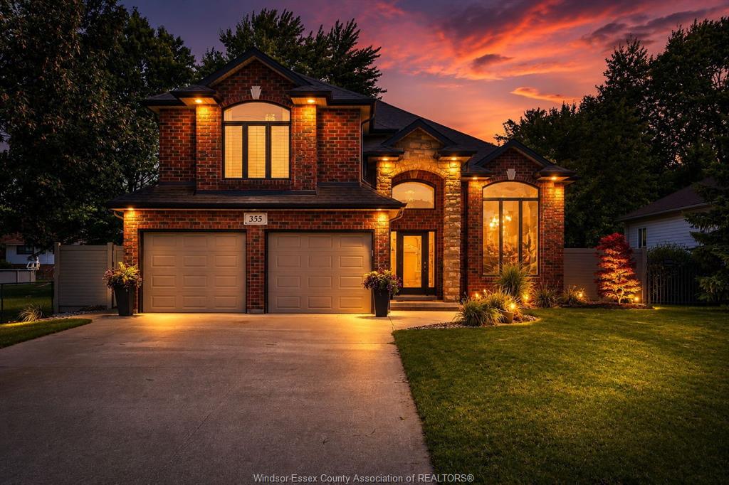 335-sacred-heart-drive-lasalle-ontario-26016394