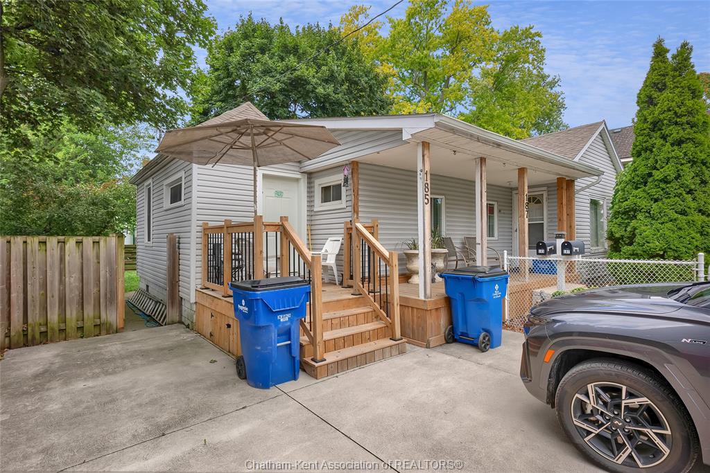 185-thames-street-chatham-ontario-26016396