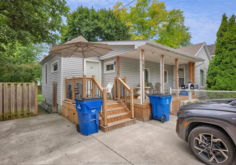 185-thames-street-chatham-ontario-26016396