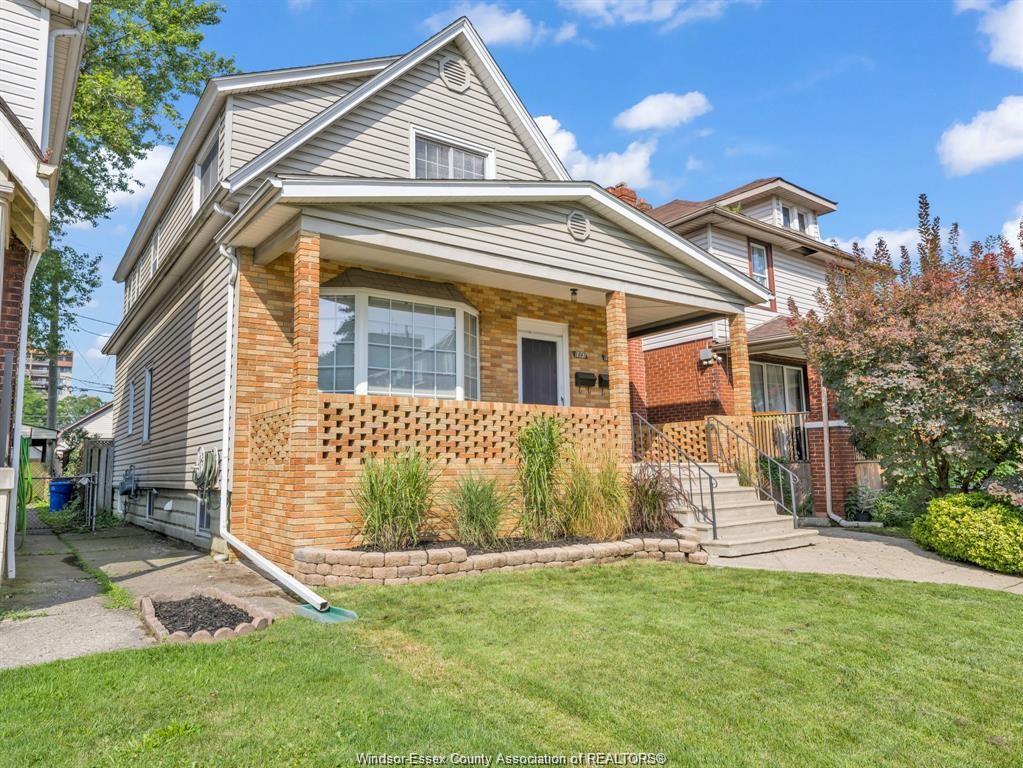 1645-goyeau-windsor-ontario-26016404
