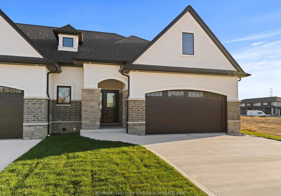 3148-tullio-drive-lasalle-ontario-26016406