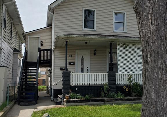 911-langlois-windsor-ontario-26016442