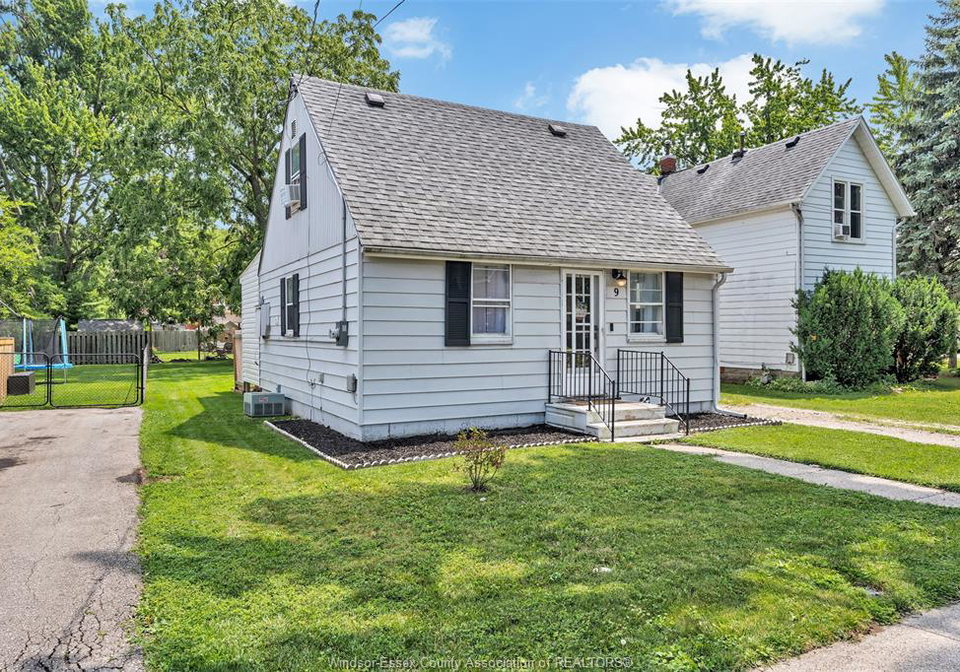 9-cathcart-tilbury-ontario-26016443