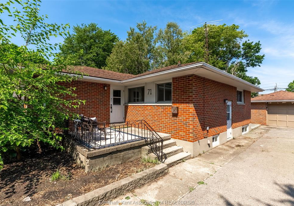 71-mcfarlane-drive-chatham-ontario-26016452