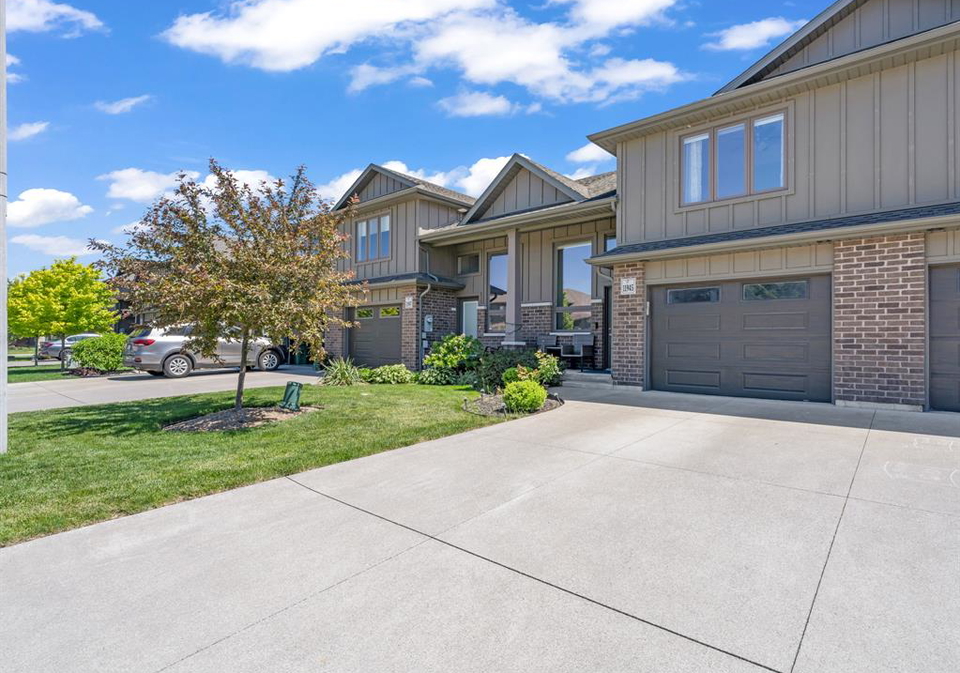 11945-maitland-avenue-windsor-ontario-26016453