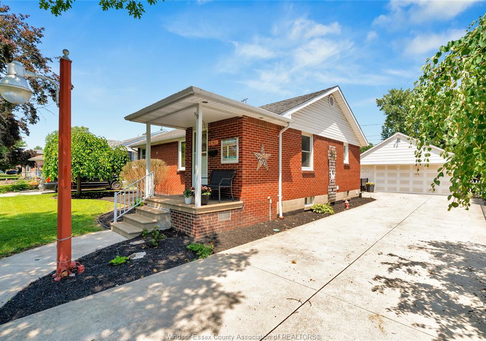 2820-askin-avenue-windsor-ontario-26016460
