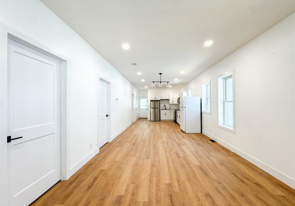 651-brock-street-windsor-ontario-26016470