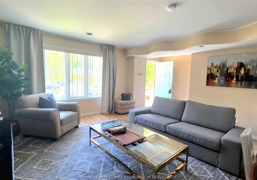 1805-northway-windsor-ontario-26016478