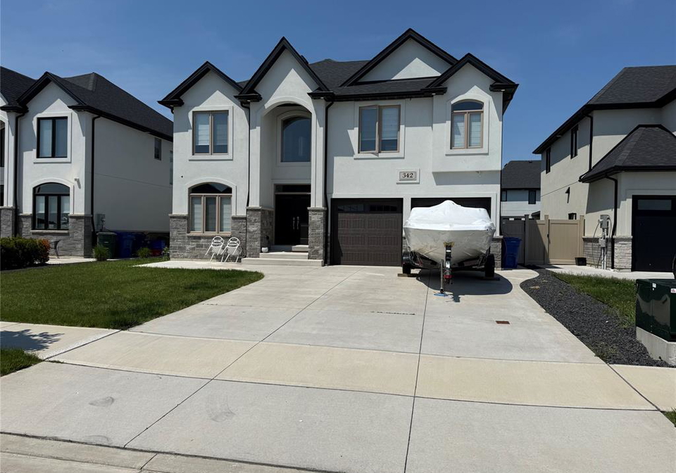 342-christine-avenue-belle-river-ontario-26016484