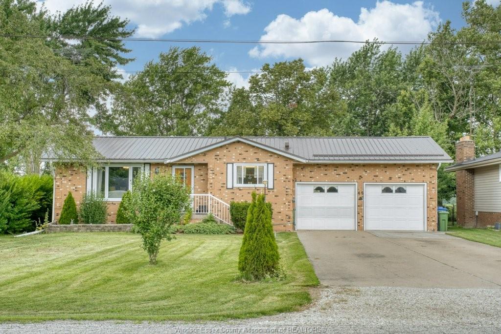49-lapointe-lakeshore-ontario-26016488