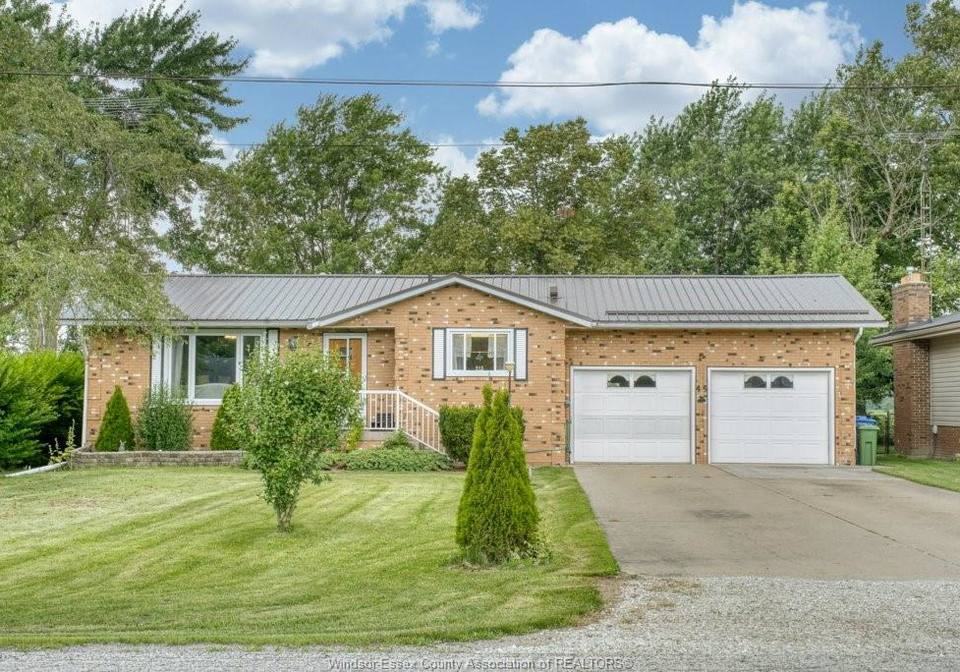 49-lapointe-lakeshore-ontario-26016488