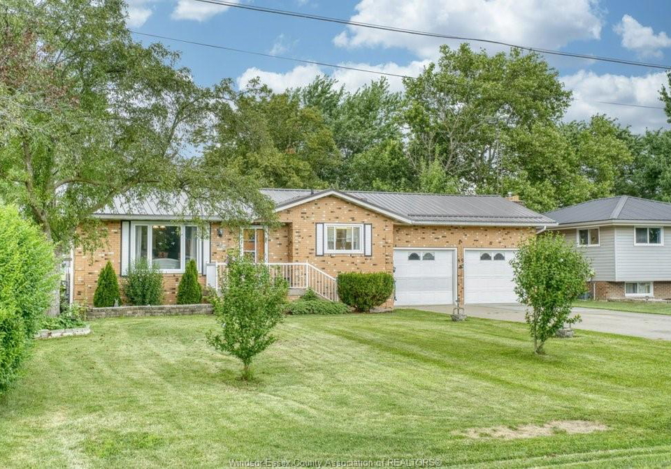49-lapointe-lakeshore-ontario-26016488